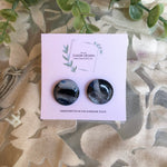 Cargar imagen en el visor de la galería, Blue and Gray Marble Studs
