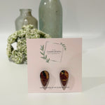 Cargar imagen en el visor de la galería, Burgundy and Gold Marble - Mini Inverted Teardrop Studs
