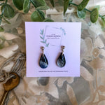 Cargar imagen en el visor de la galería, Blue and Gray Marble Dangles
